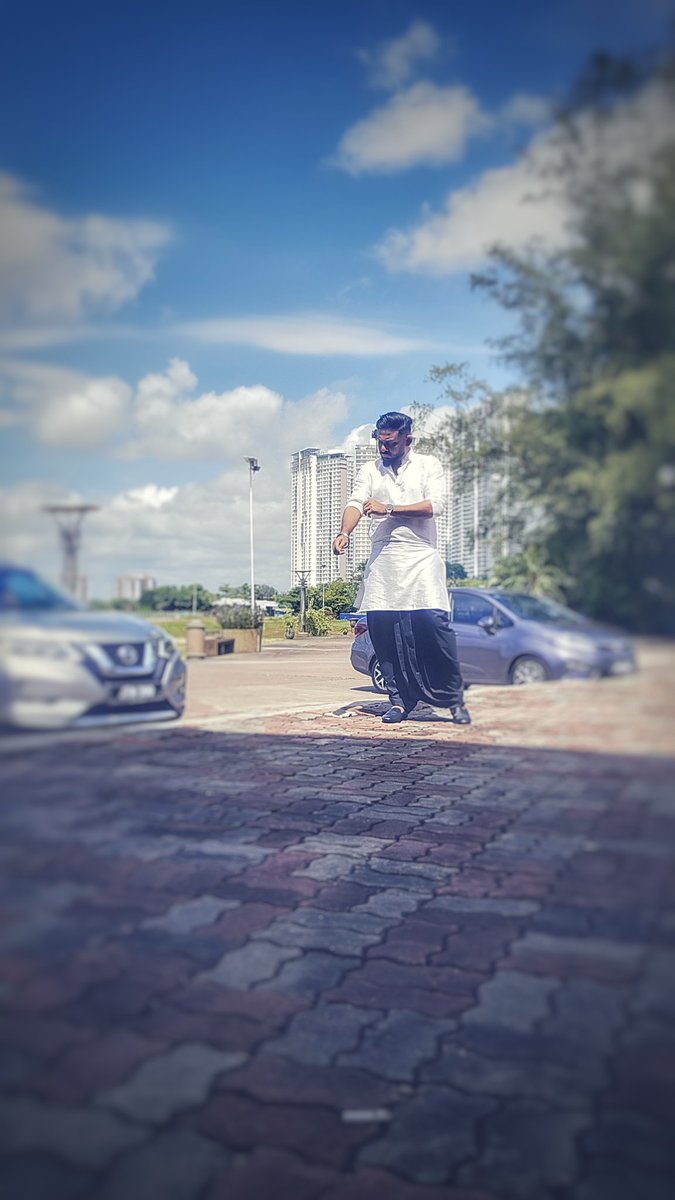 Sainttfc's tweet photo. Event Drip Report: Black and White , Fav Dhoti Pants, Someone Needs to Teach Me New Poses.  #emceesofmalaysia #theentertainer #sainttfc #thisissaint #apeevents #aperfecteventkl https://t.co/G1SzVNNojy
