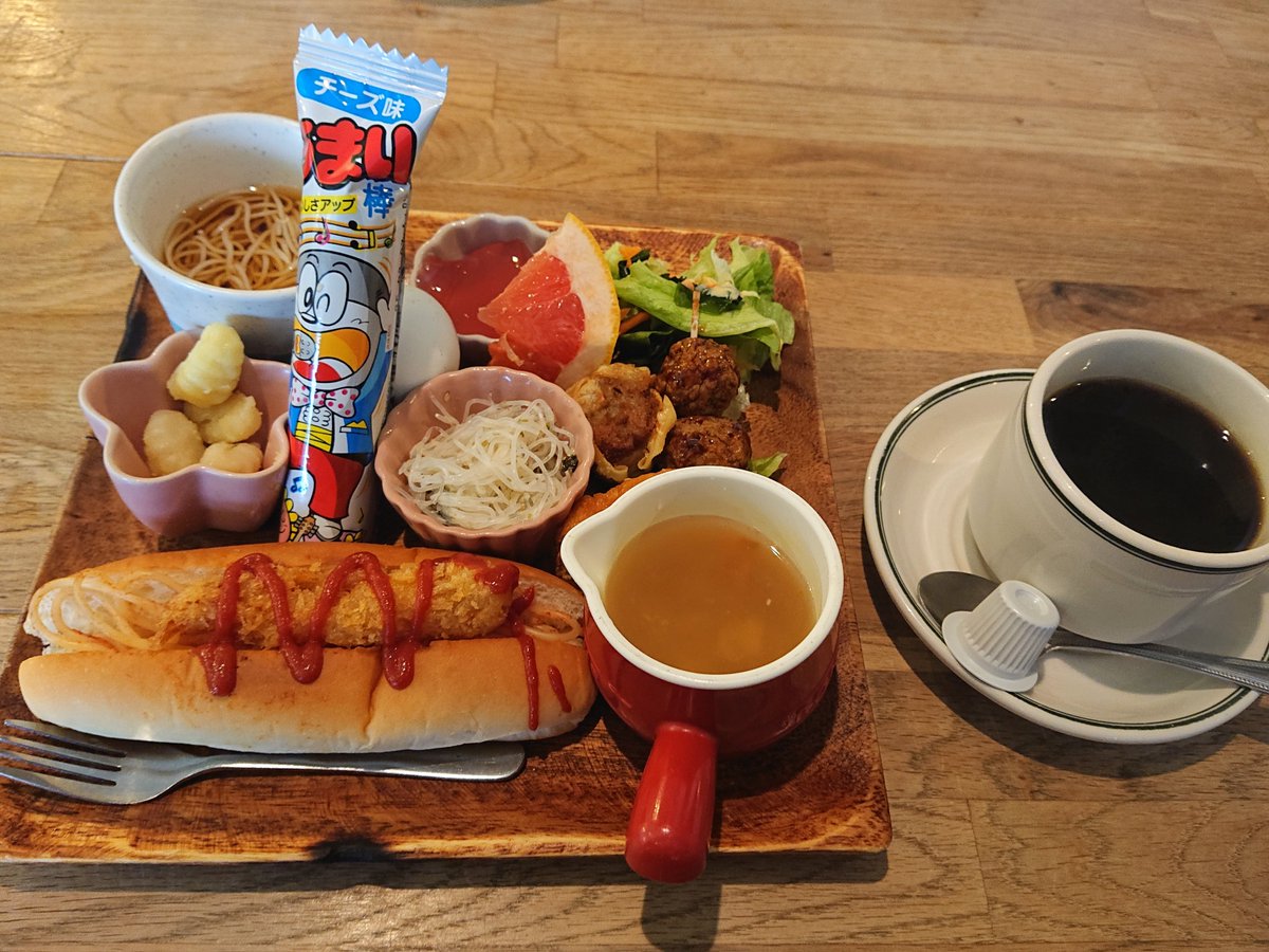 tatsujin_do's tweet photo. CAFEじゃりんこ の モーニングセット
490円
めっちゃ付いてくる
#じゃりんこ #喫茶店 #笠松町 #岐南 #コーヒー #XZ2compact https://t.co/b0nh7Fn47I