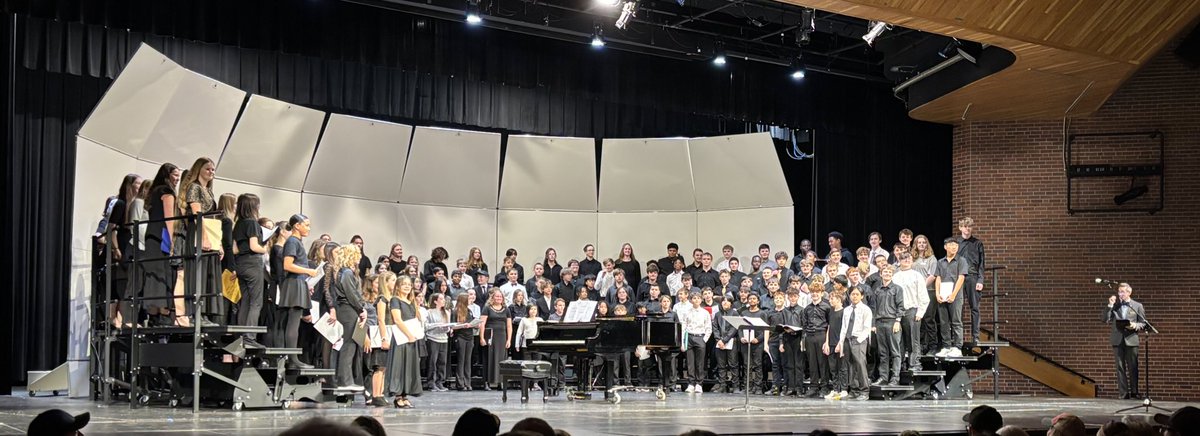 BethMNichol's tweet photo. These @shawanoe students performed at the East Central @ksmea District Elementary and Middle Level Honor Choirs today. To say we are proud of all of their hard work is an understatement. They were #ALLin as they prepared for this performance. Congratulations Bison! @theSMSD https://t.co/eLI2PCq0I3