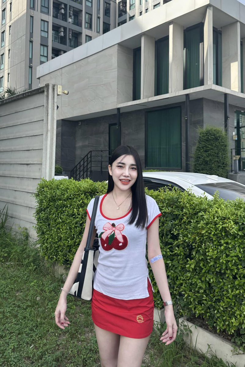 patchar1532's tweet image. วันอาทิตย์ก็อยากไปเที่ยว ติดอยู่นิดเดียว “เงินเดือนยังไม่ออก”🤣 #โสดดด #ชลบุรีบางแสน #ฝากกดติดตามทวิตด้วยนะคะ #ทักมาคุยกันได้นะคะ