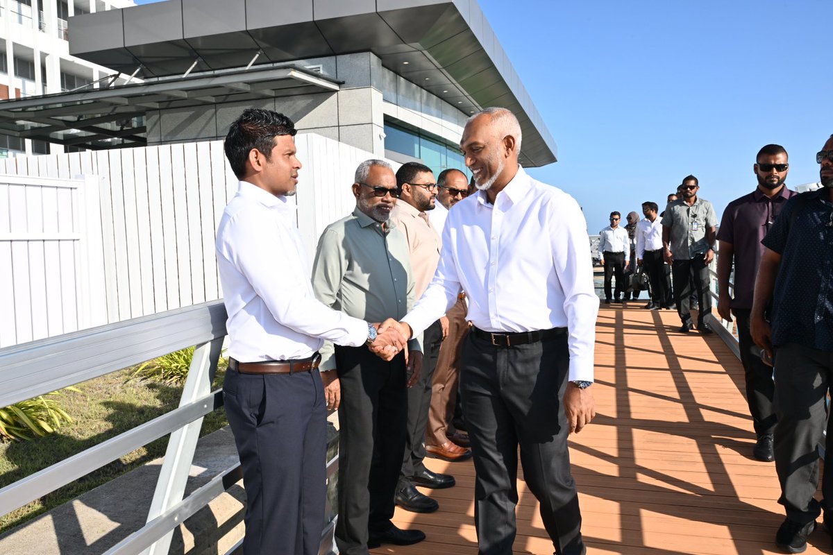 presidencymv's tweet image. President Dr @MMuizzu departs on a visit to the islands of North Ari Atoll and Malé Atoll.

During this visit, the President is scheduled to visit several islands in both atolls, where he will engage with councils, Women’s Development Committees (WDCs), and residents to discuss
