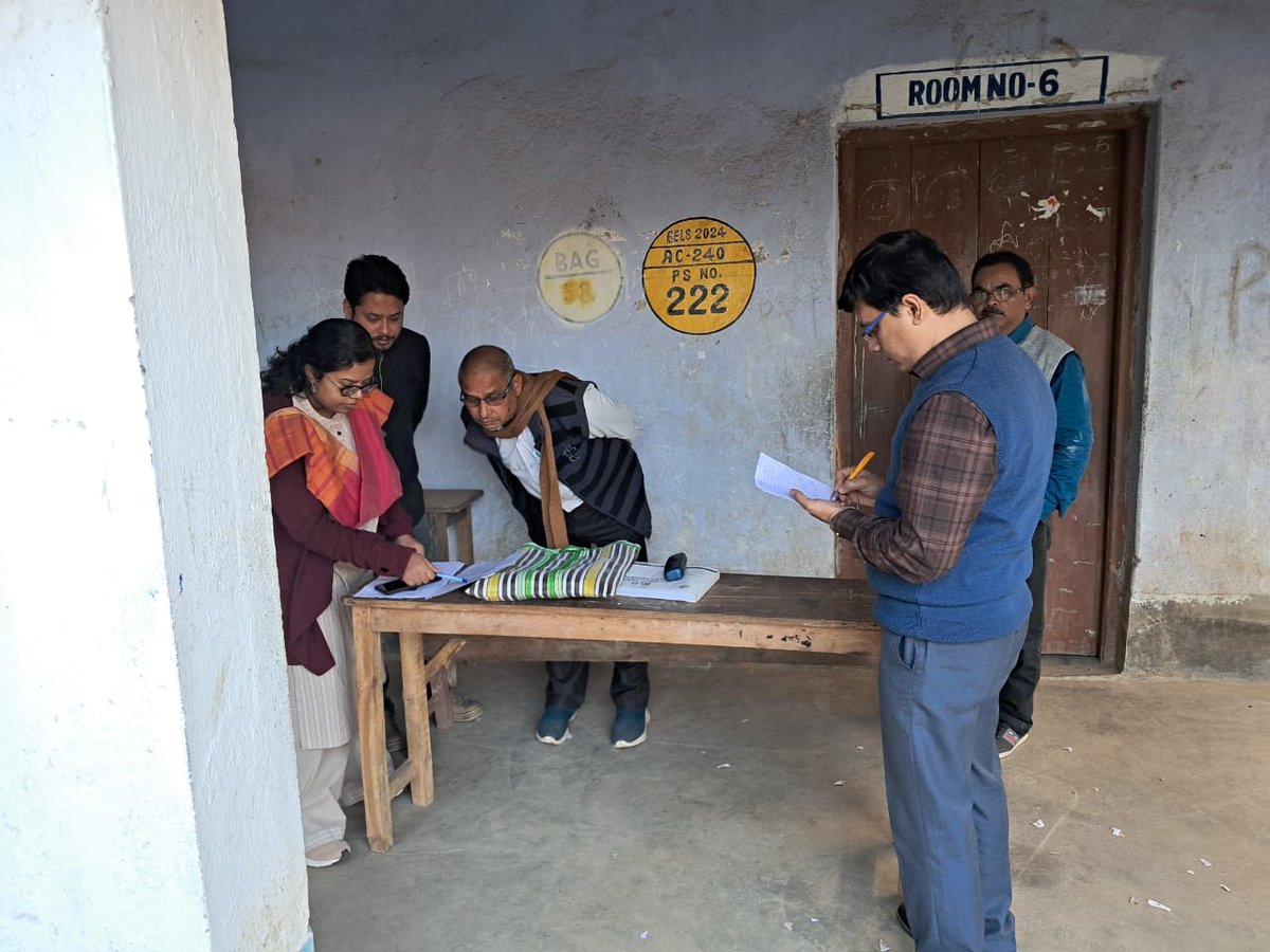 CEOWestBengal's tweet photo. Different Polling Booth visited on special campaign day by DMDC & OC Election of Baghmundi block under Purulia district, West Bengal.
#SpecialSummaryRevision2025 #SSR2025 #GoRegister #BLO
@ECISVEEP
@SpokespersonECI
@rajivkumarec
@anuj_chandak https://t.co/G1E2fF0von