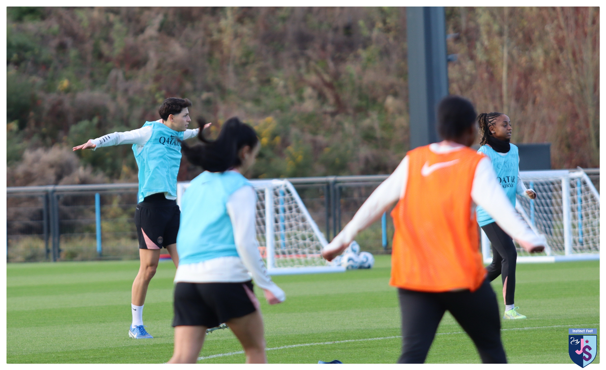 instinctfoot's tweet photo. Entraînement du Paris Saint Germain féminine, la veille de la rencontre face au Paris FC au Campus PSG
#footballfeminin #football #womenfootball #psgfeminine #psg #griedgembock #mbock #elisadealmeida #elisadealmeida https://t.co/V02AKAc3Jv
