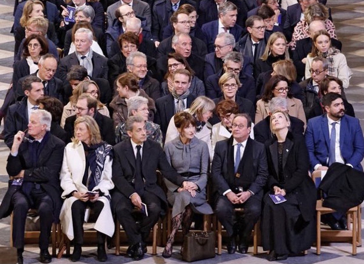 MoradELHATTAB1's tweet photo. #NotreDame 
#NotreDameDeParis 

“Jésus entra dans le temple, et il se mit à chasser ceux qui vendaient, leur disant : Il est écrit : Ma maison sera une maison de prière. Mais vous, vous en avez fait une caverne de voleurs.” Marc, XI, 15-17 https://t.co/443IOU1dfE