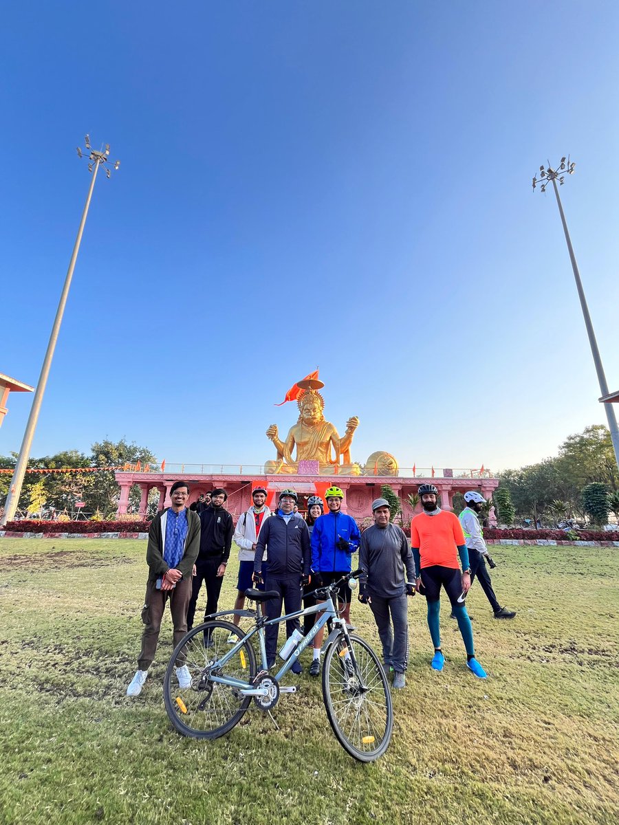 inclimatmission's tweet photo. #Day8 Indore climate mission 
Pedaling for a Greener Future: Indore Climate Mission Cycle Rally kicks off from Rajwada Chowk to Pitra Parvat, driving change one pedal at a time
#cyclerally #climatemission https://t.co/wLIJNH1a6A