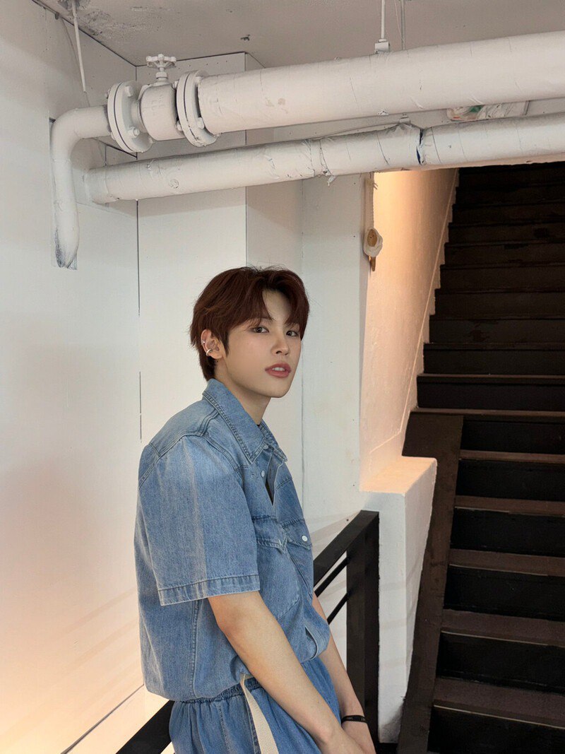 UpdateKBoys's tweet photo. 🎉🎂 Hoje, o Gyumin do XODIAC, está completando 24 anos. Parabéns!
Nós desejamos um feliz aniversário, muita saúde e sucesso em sua carreira! 🥳✨
HAPPY GYUMIN DAY
#HAPPYGYUMINDAY
#XODIAC #소디엑
#GYUMIN #규민 https://t.co/OITE3tQLy6