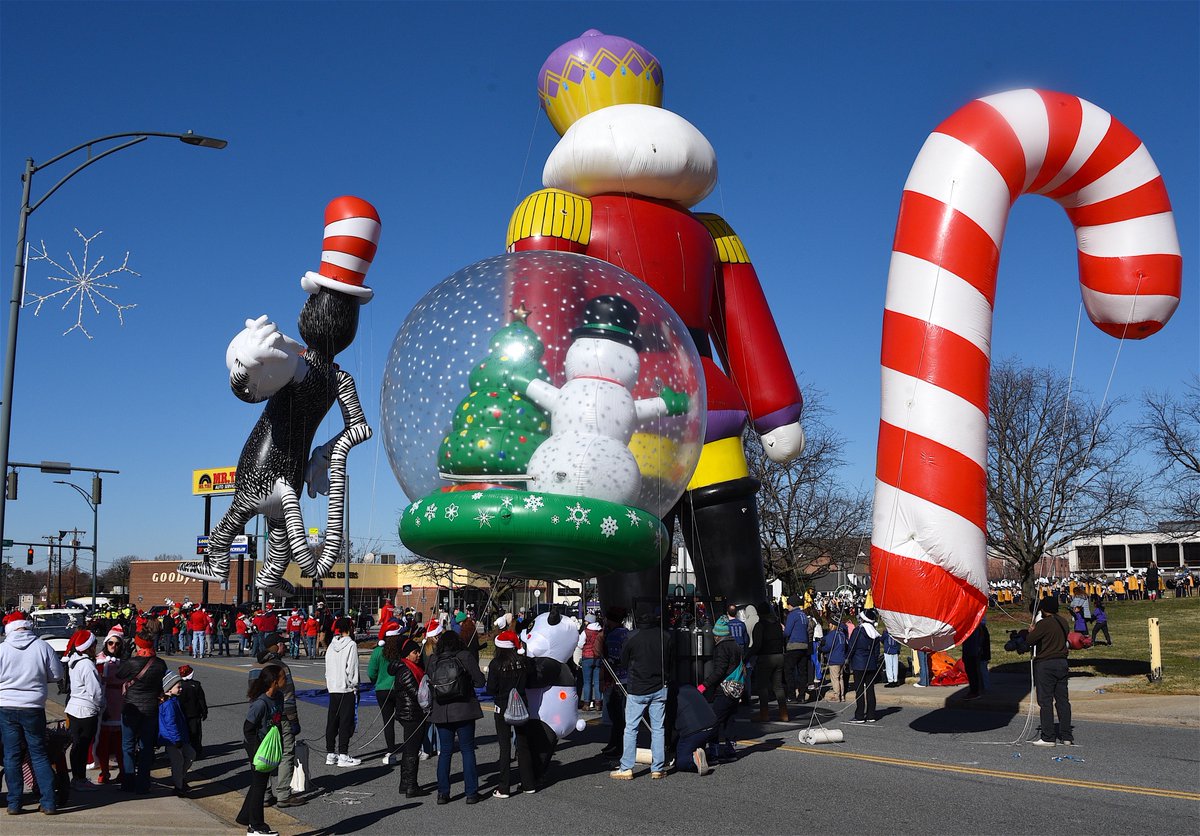 FancyfromGSO's tweet photo. 2024 Greensboro Holiday Parade @greensborocity https://t.co/aZ7q59jJzj