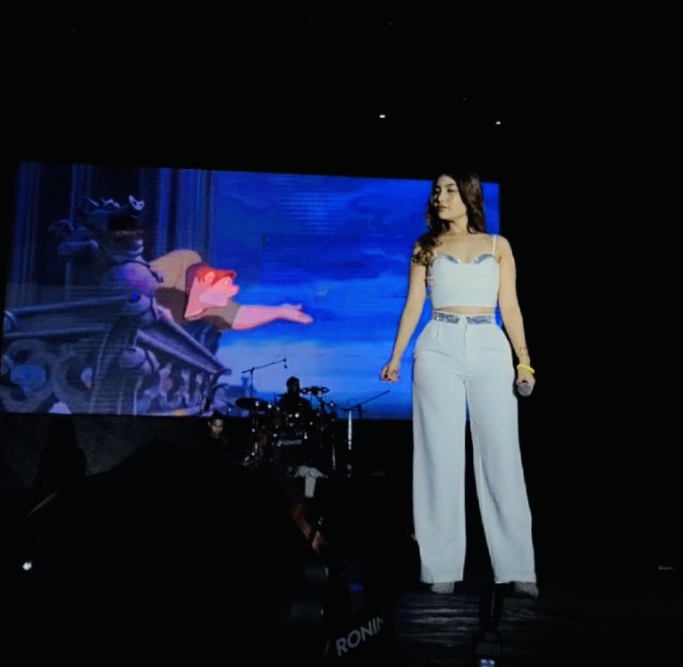 elpotoylaputi's tweet image. Miren qué bonito 🥹🥹🥹 
Sueña 💜💜💜💜💜💜💜

#LaAcademia #IsaveliLaina