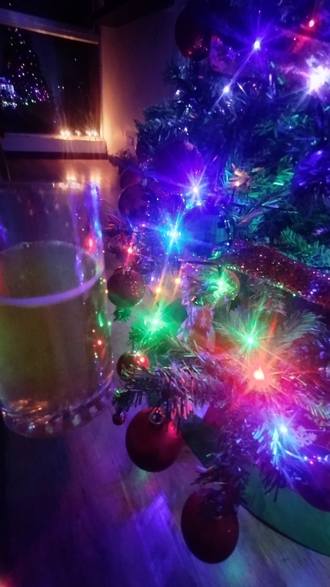 3riiik's tweet photo. Cervecita navideña ✨ https://t.co/UFu1XOWrBo