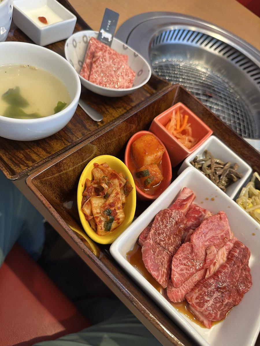 Seasons4Run's tweet photo. ひと足先にクリスマスプレゼント🎁頂きましたのでランチ食べてかえります😋
今回は栃木産30日熟成らしい
#軽井沢
#AgingBeef https://t.co/Cc7LvVl9AP