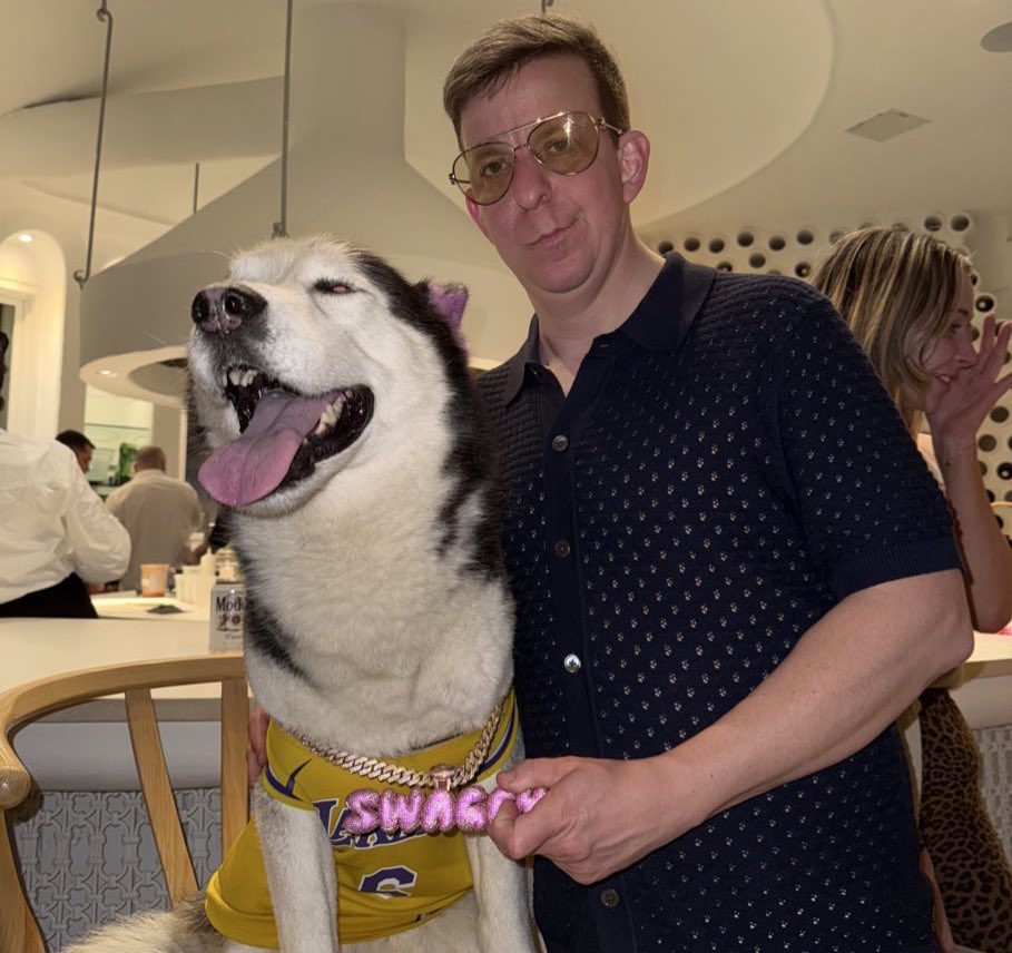 Swaggy Wolfdog tweet media