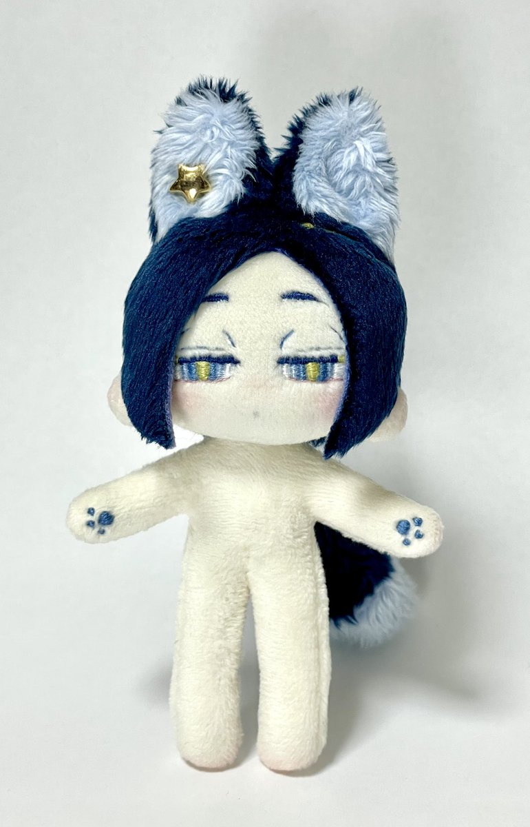 「今回は初めてミニぬいの型紙使わせていただきました!こぎつね座モチーフの10㎝くん」|宵のイラスト