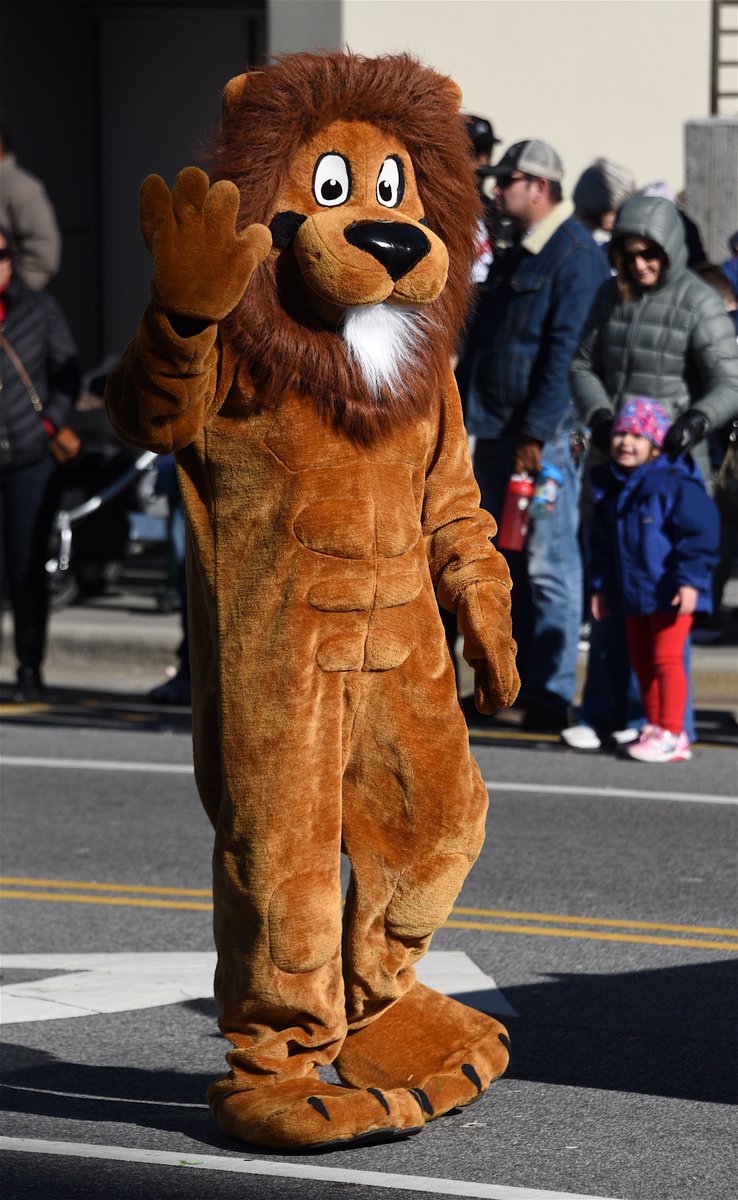 FancyfromGSO's tweet photo. 2024 Greensboro Holiday Parade @greensborocity https://t.co/1RRWq9eGJc