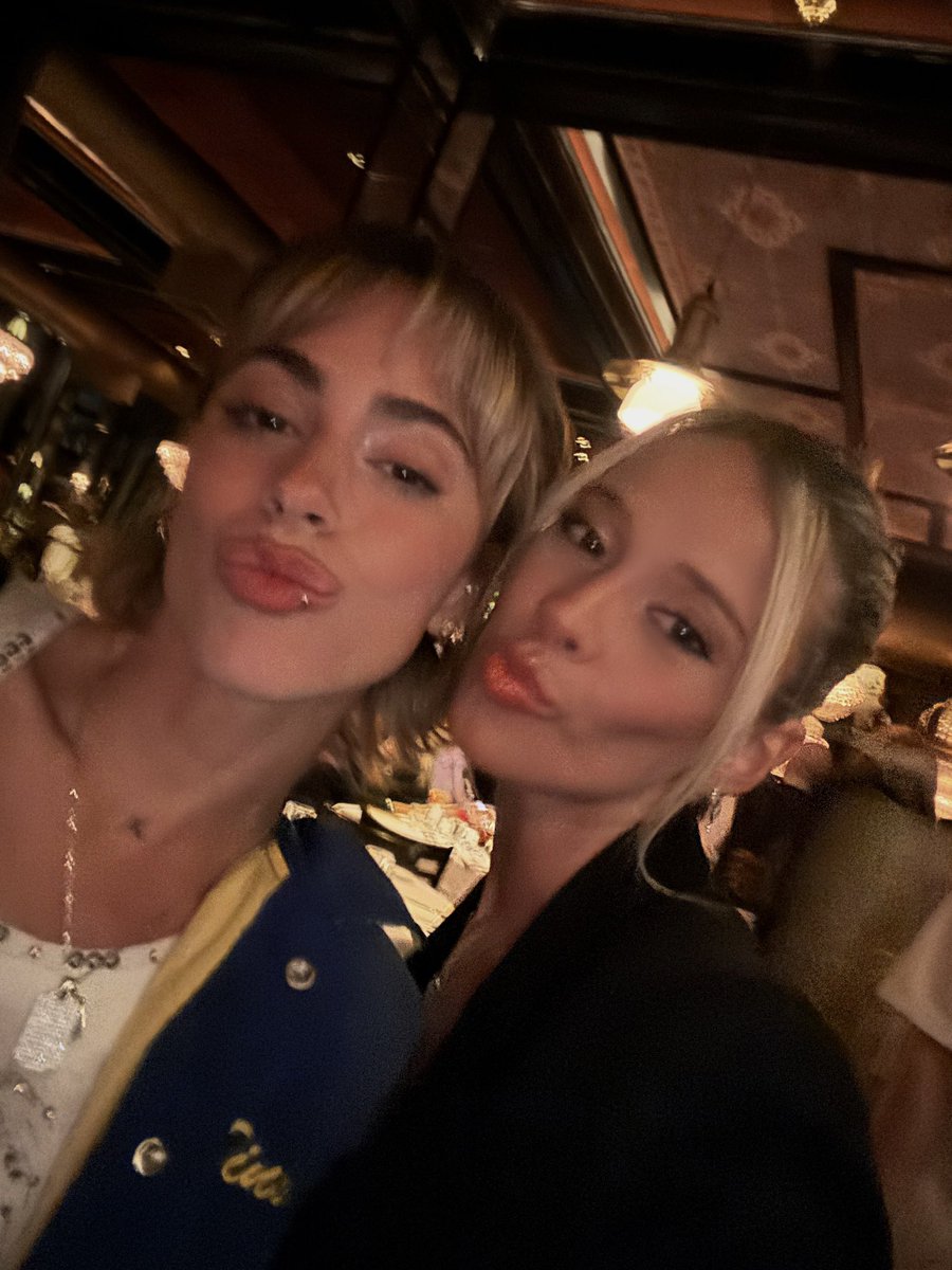 zoebogach0's tweet photo. Te amo 🤍 https://t.co/ZEa9B33e07