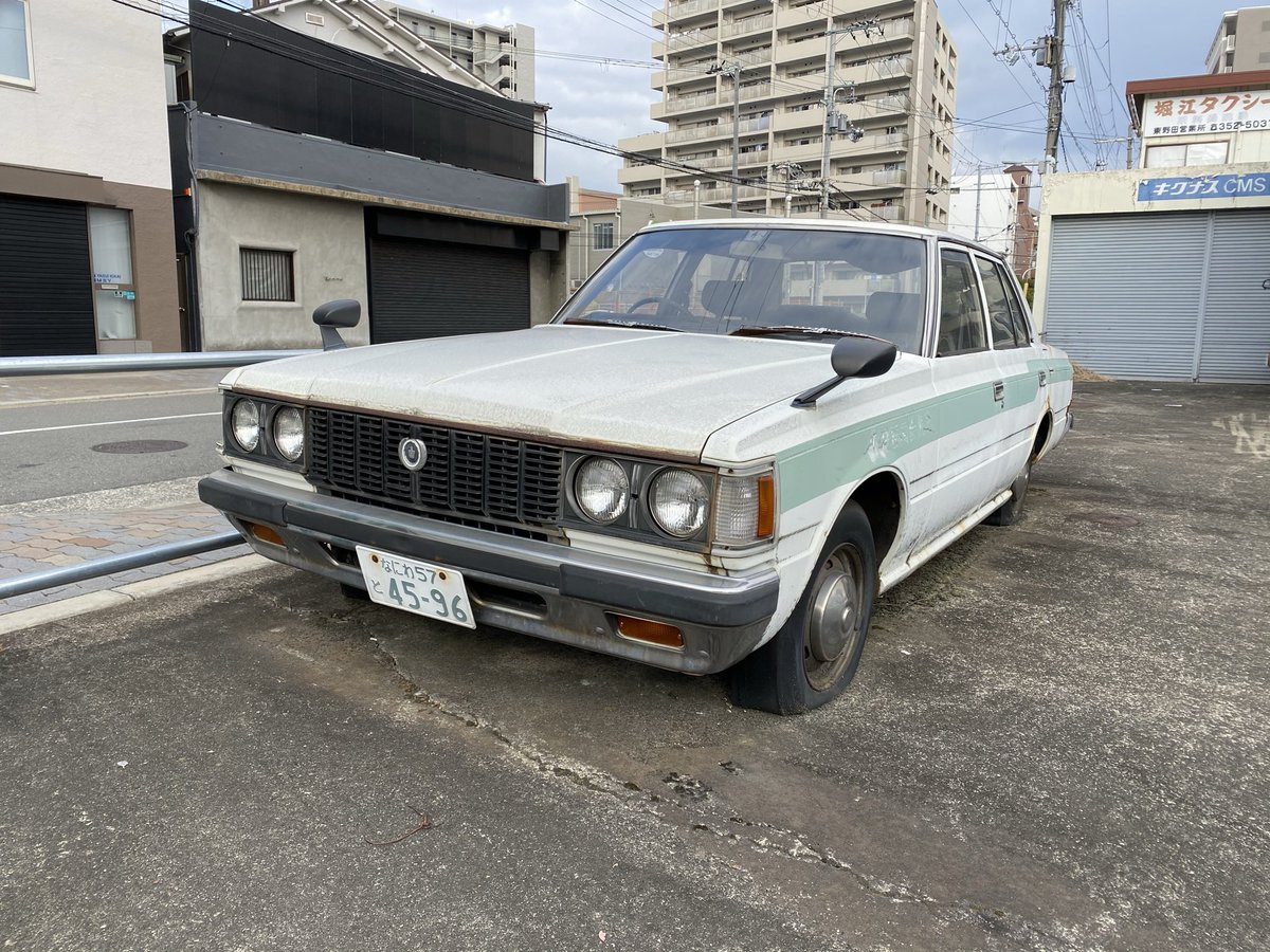 nye8820000's tweet photo. MS110ガソリン教習車なら
大阪のとある所に有りますな
タイヤはぺちゃんこでしたが
なにわナンバー付でした
#MS110
#教習車
#クラウンMS110スタンダート https://t.co/qBz2iS7EEn