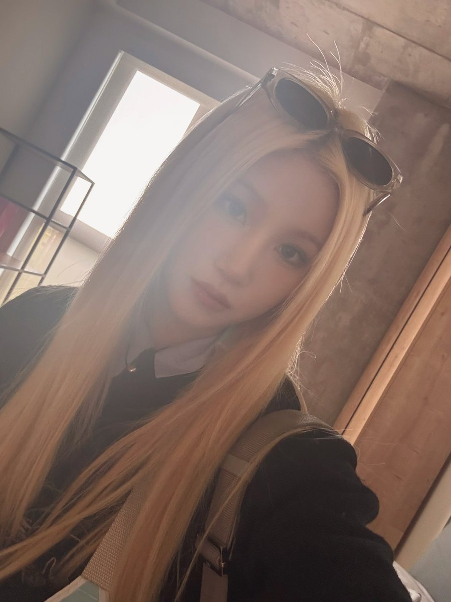 WISH_0316's tweet photo. 이 날 좀 맘에 들더라궁🥰
다들 어떤 하루 보내고 있는지 궁금하구만유!!
앞으로 트위터를 통해서 소통을 좀 해볼까하기도 하구,
이제 제가 팬분들을 어떻게 불러야할지도 고민이 되는데, 이 참에 같이 정해볼까요? 다들 의견 많이 내주세용✨🫶🏻🤍 https://t.co/eQmrh9n20x