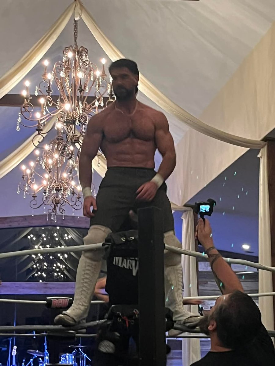 rcwforever's tweet photo. Some quick pics tonight from the Von Erich Ranch event!

@MarshallVonEric @RossVonErich @VonErich3G @Hybridsow @Diegorenay @xEliannax @Bat_Sabbath @Kalientita17 https://t.co/VTZnh2oWwb