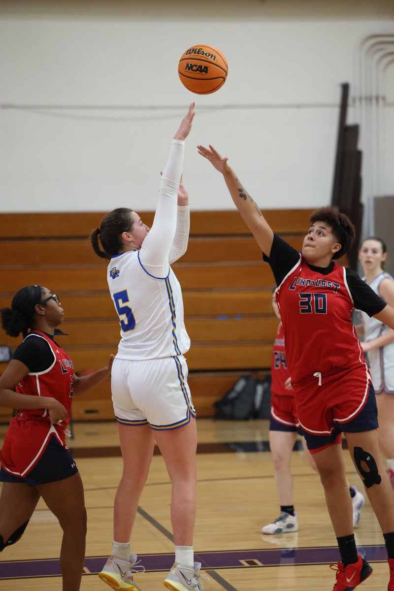 FCSLionsSports's tweet photo. Champions! Lions faced YC, Marysville, and Lindhurst to win the 27th Annual Lois Langford Tournament
Congrats to All-Tourney selections Presley Berry and Mia Bryan 🏅
and Tourney MVP @LaurenHarrisBB 🏆
#fcslions 🔵🏀🟡🦁
@BrylaSteven @SacBee_JoeD @YSBC_Sports @ABCJAMPro @PremierPrepsNMP