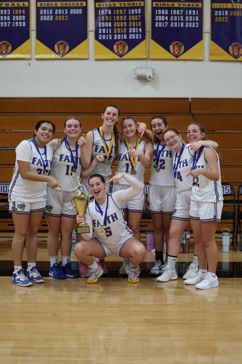 FCSLionsSports's tweet photo. Champions! Lions faced YC, Marysville, and Lindhurst to win the 27th Annual Lois Langford Tournament
Congrats to All-Tourney selections Presley Berry and Mia Bryan 🏅
and Tourney MVP @LaurenHarrisBB 🏆
#fcslions 🔵🏀🟡🦁
@BrylaSteven @SacBee_JoeD @YSBC_Sports @ABCJAMPro @PremierPrepsNMP