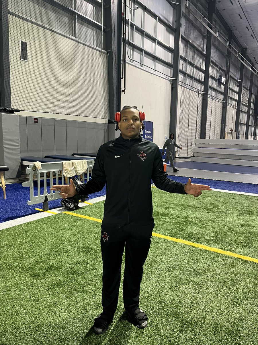 Freshman, Devin Blackwell, sets the school record, hits the D2 Provo, AND finished with a meet WIN with a jump of 14.51m (47’7.25) 🔥