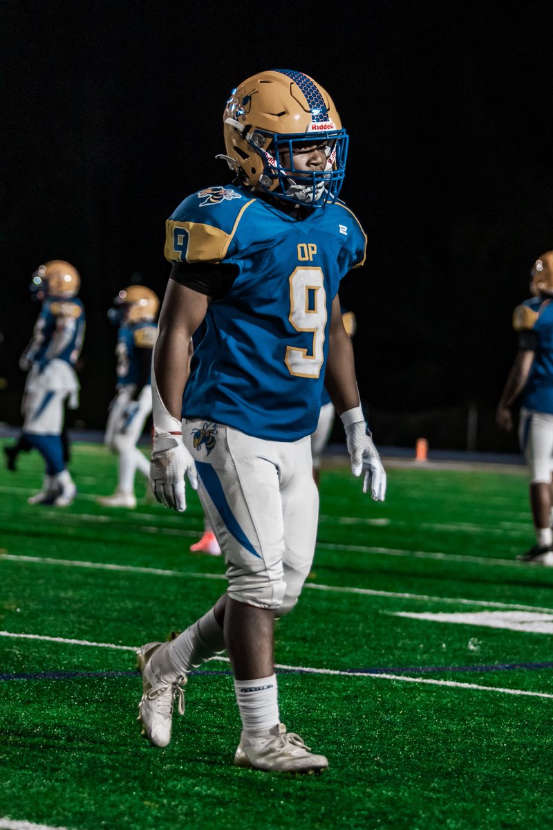 Ahmad Bah (@future_5ivestar) on Twitter photo Freshmen Season Highlights
 3.9 GPA
0 fumbles 
129 rush yds
9 games played
1 td
1 2 point conversion
hudl.com/v/2QjcpQ Freshmen Season Highlights
 3.9 GPA
0 fumbles 
129 rush yds
9 games played
1 td
1 2 point conversion
hudl.com/v/2QjcpQ