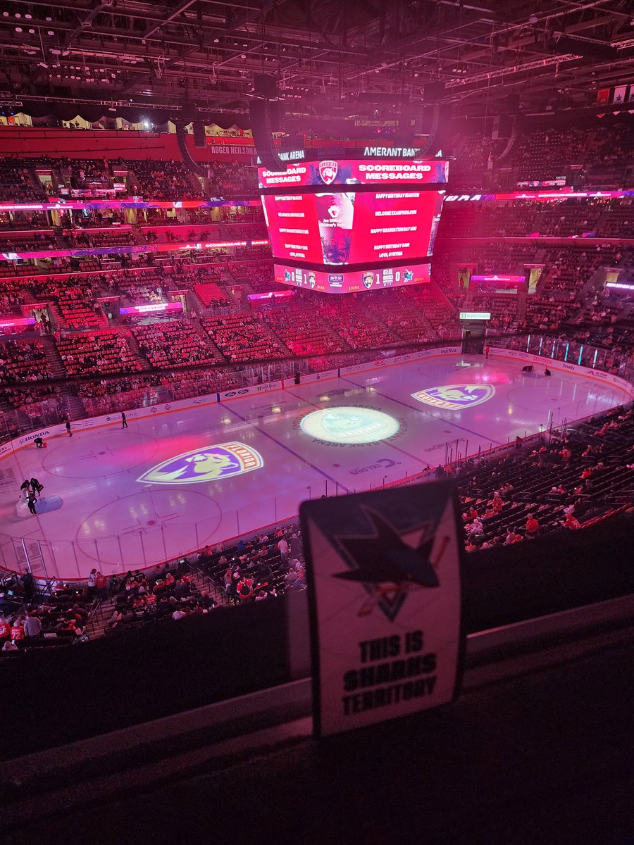 Thomasstank's tweet photo. @SanJoseSharks  Let's go Boys!!!!!! https://t.co/IkzAdg18T9