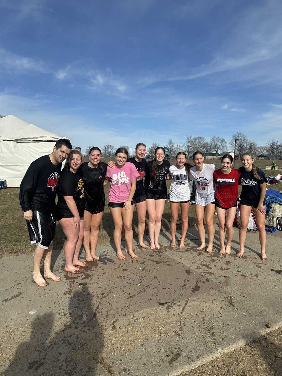 JHawkGBB's tweet photo. Thanks @soiowa for hosting the Polar Plunge this morning! We will let you know when we thaw out! Nice day, icy water! 

📸 Before, during, and after! 

Go J-Hawks! 💙🏀❤️ https://t.co/DVJNfcOeGW