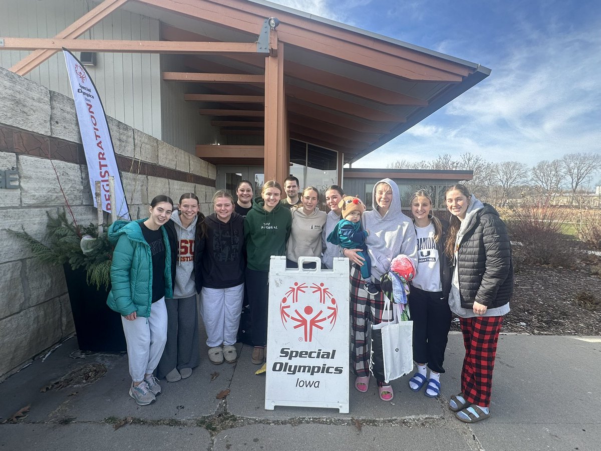 JHawkGBB's tweet photo. Thanks @soiowa for hosting the Polar Plunge this morning! We will let you know when we thaw out! Nice day, icy water! 

📸 Before, during, and after! 

Go J-Hawks! 💙🏀❤️ https://t.co/DVJNfcOeGW