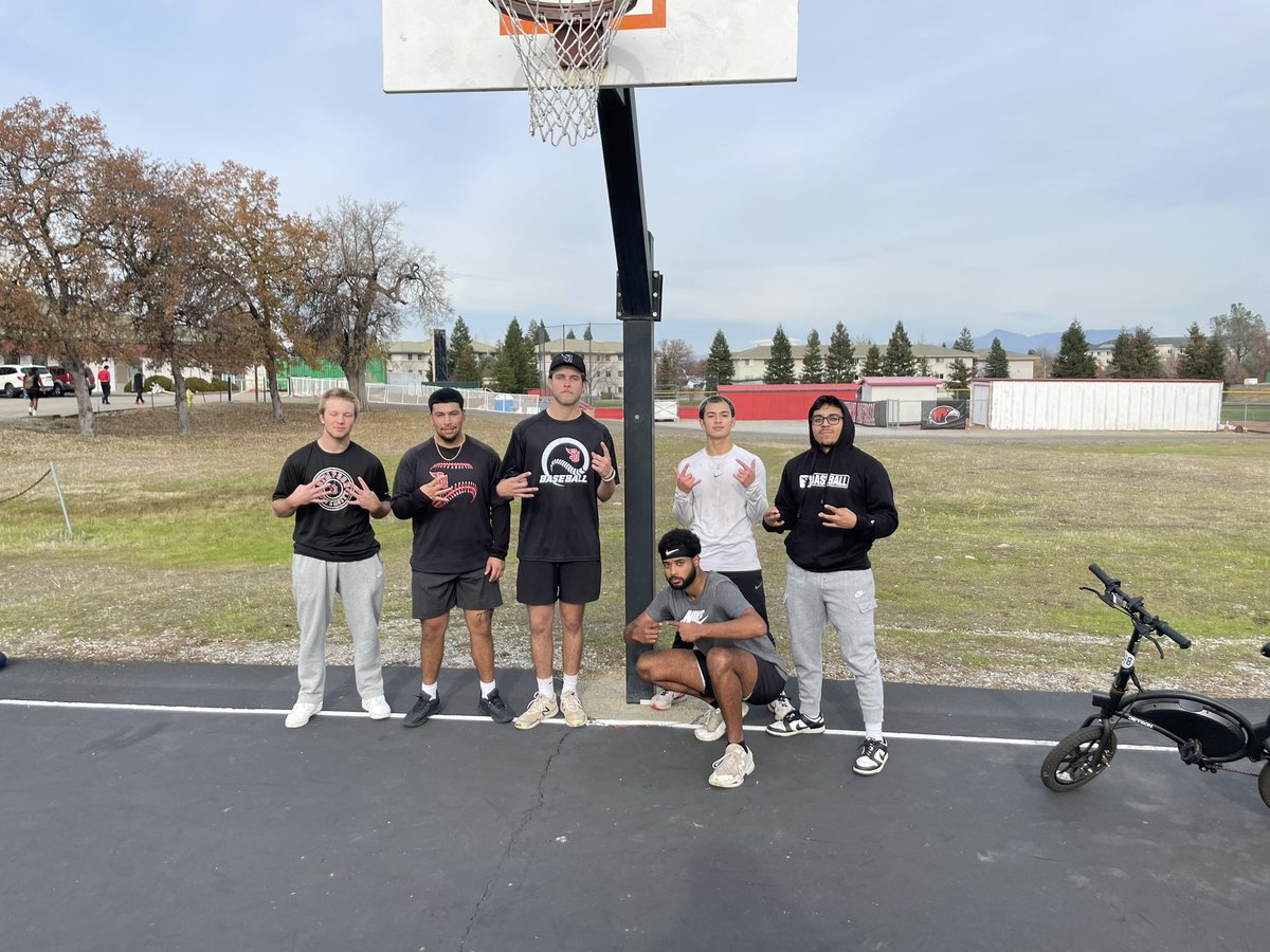 DTating's tweet photo. Team Thug wins the Annual Simpson Baseball 3-on-3 Basketball Tournament as part of the Winter Olympics! #culturewins #fuelcompetition https://t.co/8lEDLJJYHj
