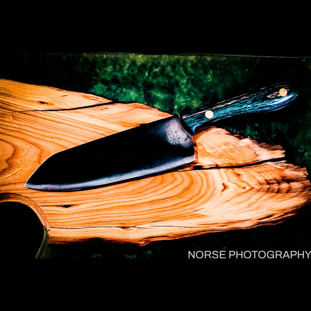 _NORSE_FORGE's tweet image. Unleash Divine Culinary Power with the Andhrímnir Chef’s Knife
Crafted by Norse-Forge – Fit for the Gods, Designed for You

Named after the legendary chef of the gods, the Andhrímnir Chef’s Knife is the ultimate kitchen tool for those who demand both performance and customization