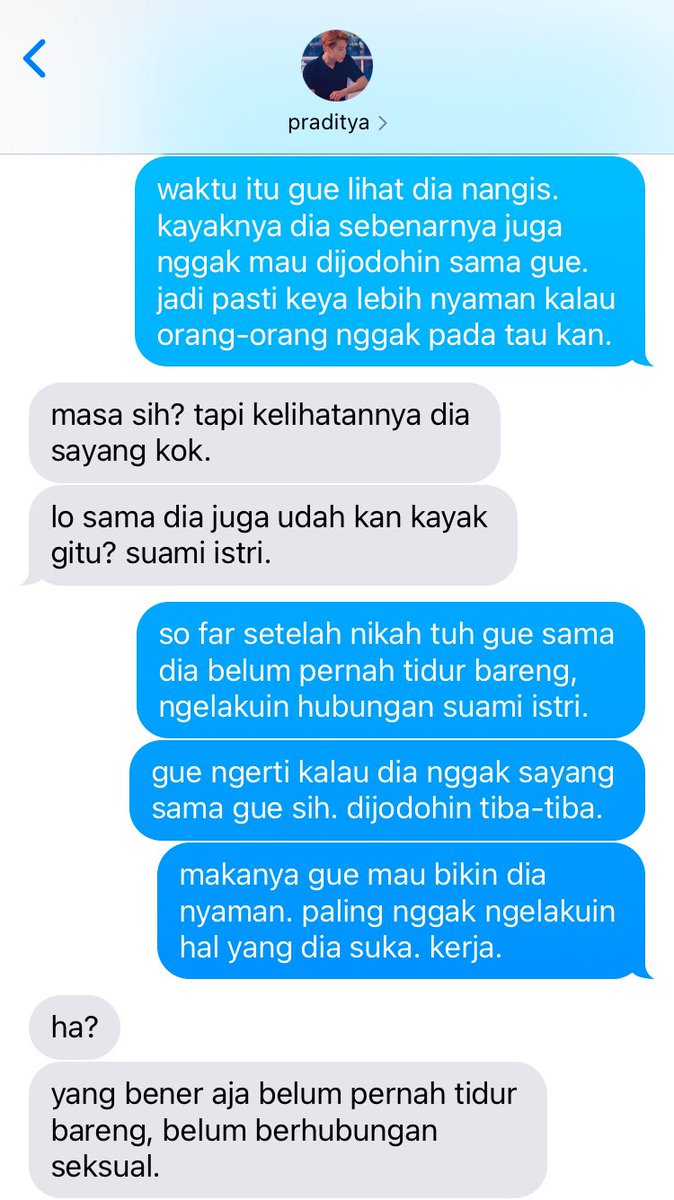 kisserkook's tweet photo. 3. damar pov: nggak bilang sudah nikah di kantor. https://t.co/IcmvW6parL
