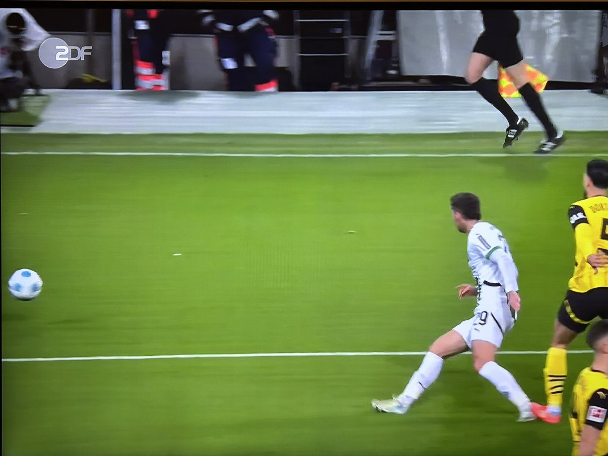 Manuel Gräfe tweet media