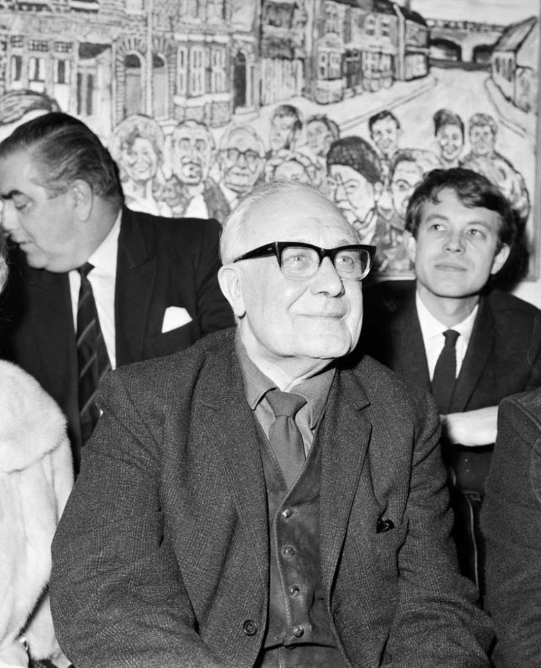 70sStreetFan's tweet photo. Remembering actor Arthur Leslie,who was born #OnThisDay 125 years ago in 1899. Heβs best remembered for playing Rovers Return landlord Jack Walker on Coronation Street from 1960 until his death in 1970.
#Corrie #ClassicCorrie #CoronationStreet #ArthurLeslie #JackWalker https://t.co/Tzx6ckFNun