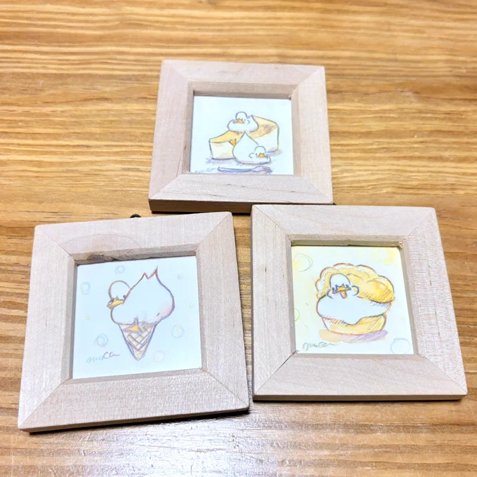 臺南で開催中の「かじりたくなる!」ミニアート商品展 に参加していますプリン 好想咬一口:創作商品微型展 就像甜點般可愛的小生物,讓人忍不住好想「咬」一口!這次聯展邀請7位國內外的創作者,攜手舉辦這場可愛又美味的冬日派對! 