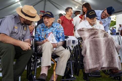 PEARL HARBOR, Hawaii -- Ira "Ike" Schab, a 104-year-old Pearl Harbor attack survivor, spent six weeks in physical therapy to build the strength to stand and salute during a remembrance ceremony honoring those killed in the Japanese bombing that thrust… dailyherald.com/20241207/natio…