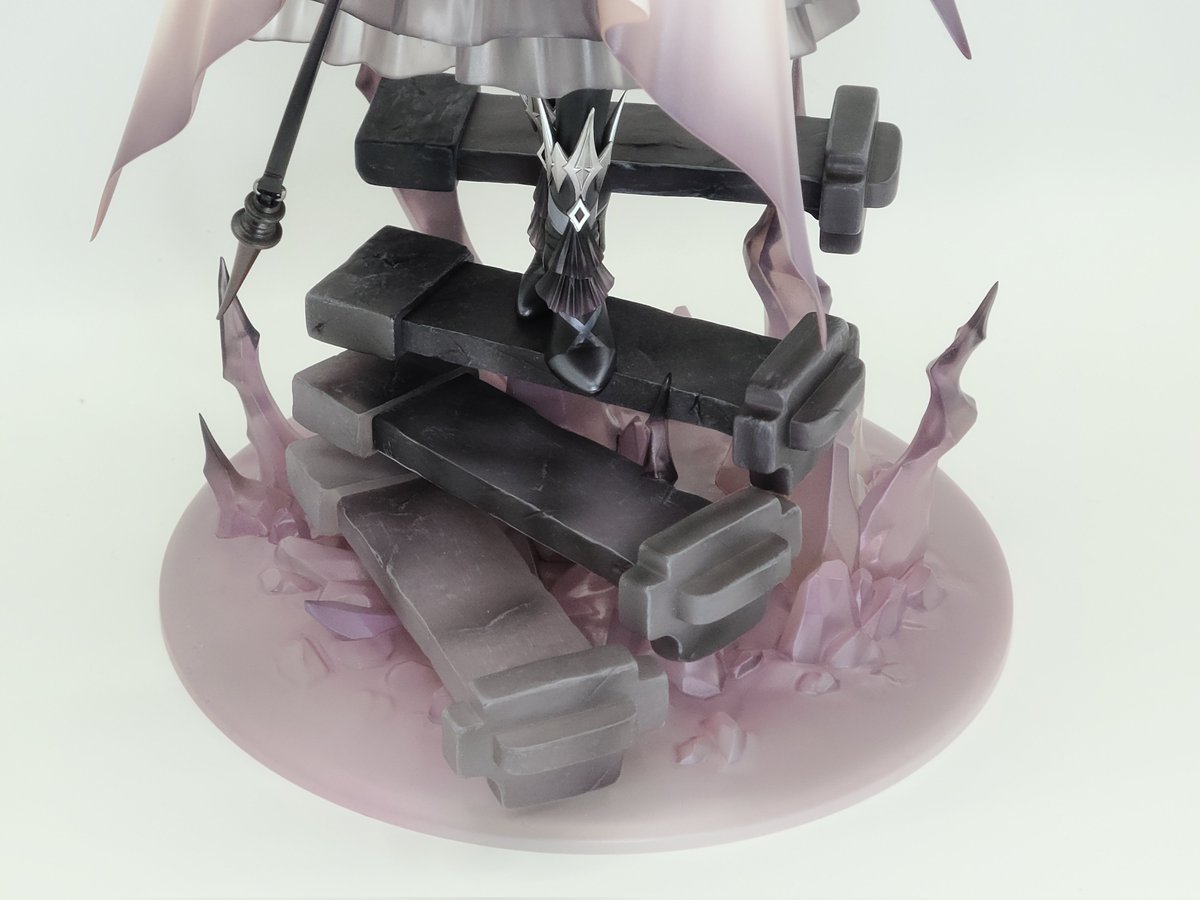 myethosより発売の1/7スケールフィギュア、アークナイツ『魔王』こと