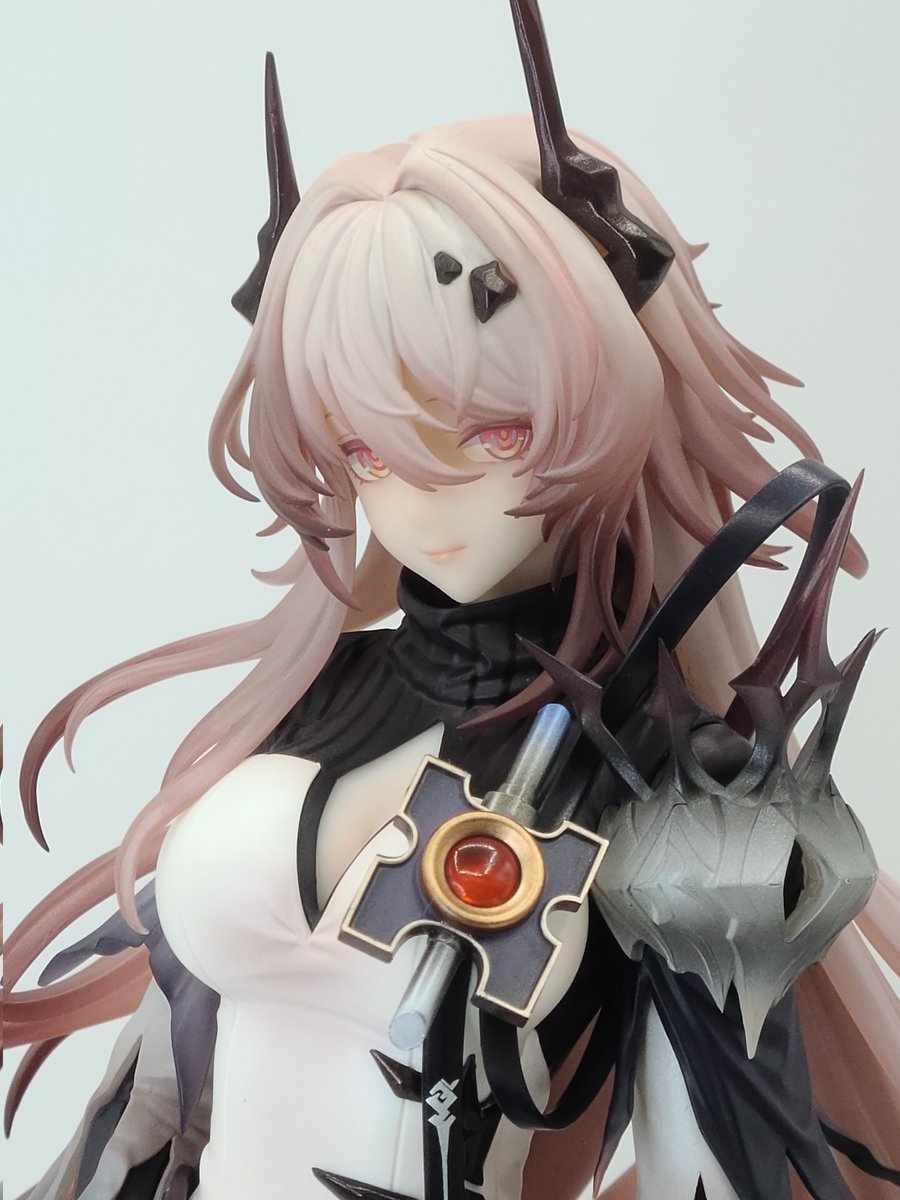 myethosより発売の1/7スケールフィギュア、アークナイツ『魔王』こと