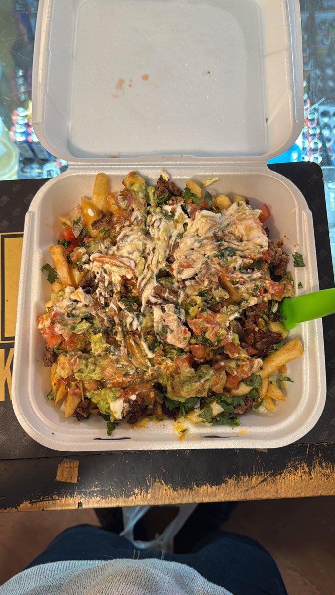Zombfyd's tweet photo. @messy_ticker 

Carne Asada fries for the win! 
#gettingMessy 
$Messy is the ticker. https://t.co/zC11NlK2bd