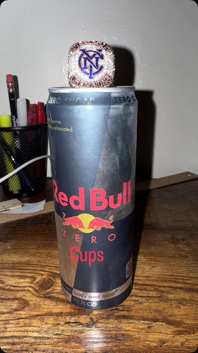 datboidavi's tweet image. Cheers to all #NYCFC fans enjoy the weekend and drink responsibly 😁