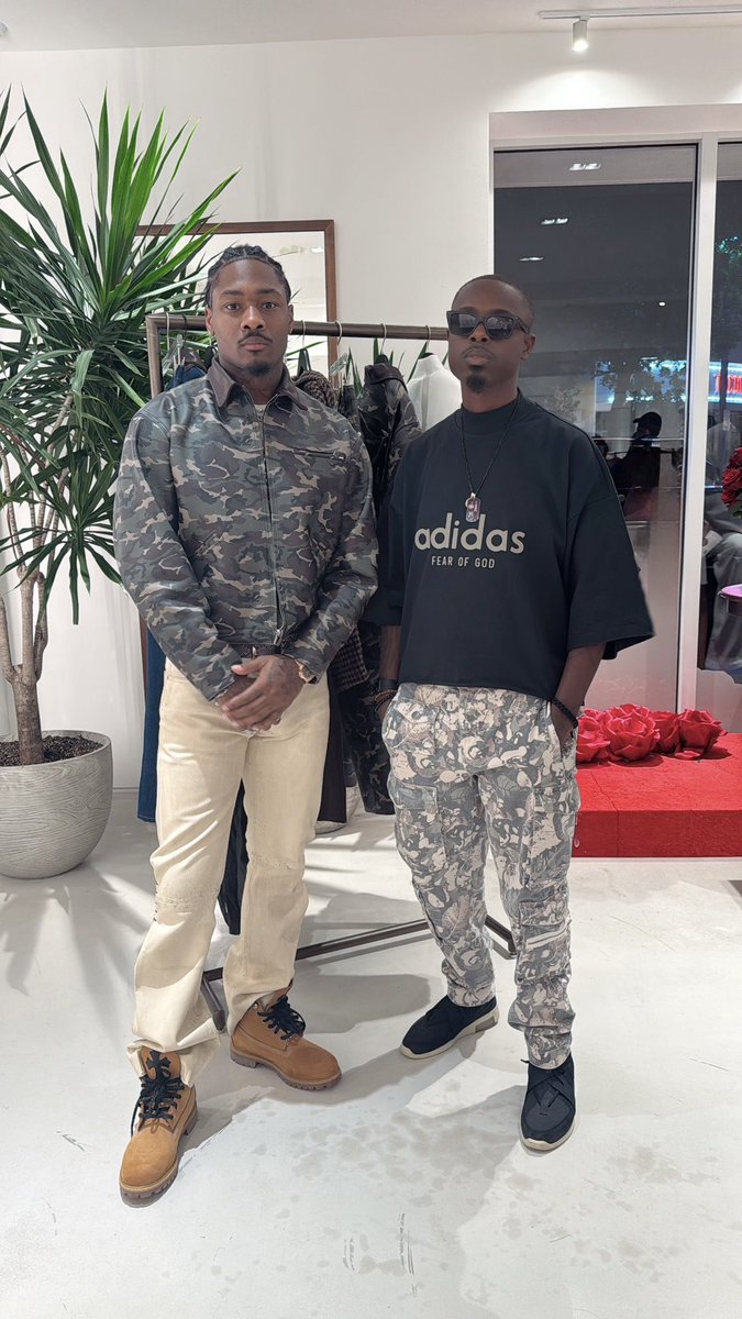 TheGDTProject's tweet photo. Got to talk to @stefondiggs about his love for fashion and his clothing line #Liem https://t.co/XZs3XwU98j