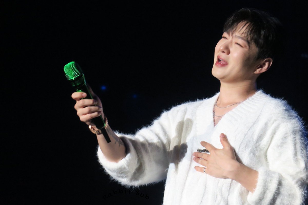 sub_mandu's tweet photo. 241207 이창섭 솔로콘서트 <The wayfarer> 광주

영원히 같이 노래하자 창섭아 ღ 

#이창섭 #이창섭솔콘 #비투비 #창섭 #이창섭광주 https://t.co/qkhpHOPlvJ