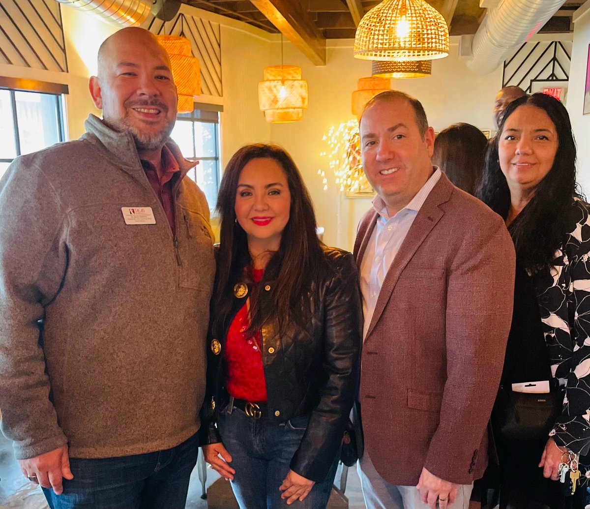 maty_orozco's tweet photo. It’s always exciting to connect with individuals who share the same passion for making a difference in the lives of children.
 #talas #HTXTALAS #aldine https://t.co/SAVATI5Ogz