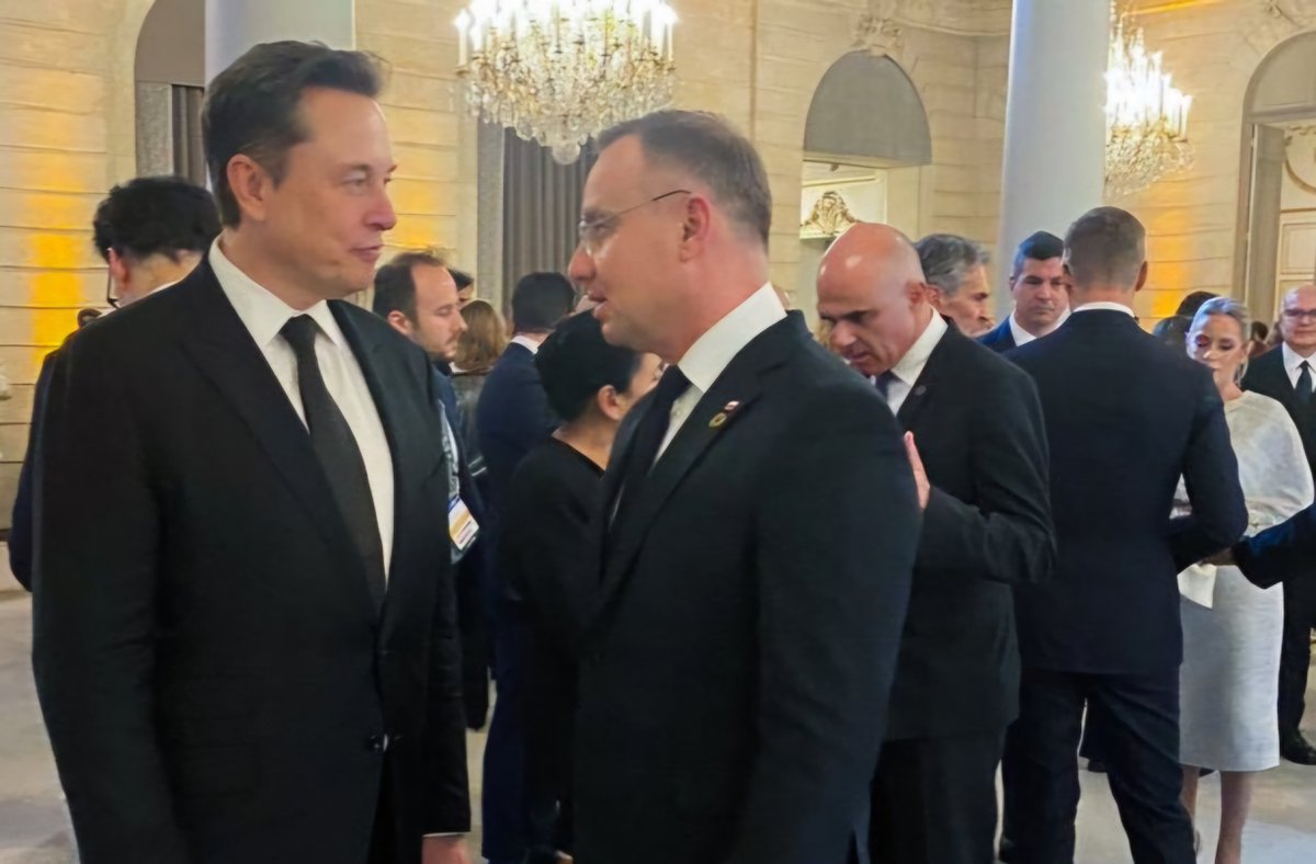 EdoMarcin's tweet photo. Do serdecznych zdjęć Prezydenta 🇵🇱 Polski, Pana Andrzeja Dudy z Prezydentem największego mocarstwa świata 🇺🇲 Donaldem Trumpem, zdążyliście już się jebaćpisy przyzwyczaić.
To teraz patrzcie...
Najbogatszy, najpotężniejszy człowiek w biznesie, Elon Musk z tym, z którego drwicie. 🤓 https://t.co/aQOr5qICqN