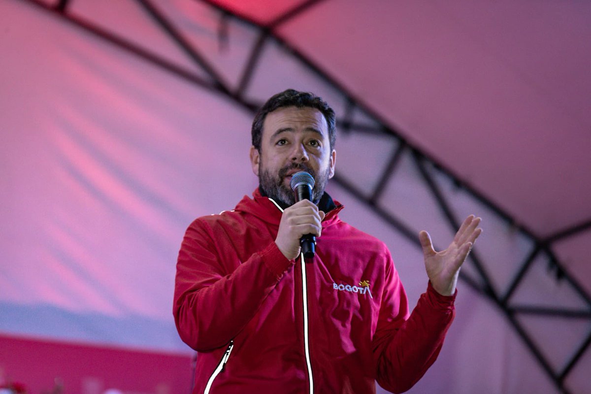 Carlos F. Galán tweet media