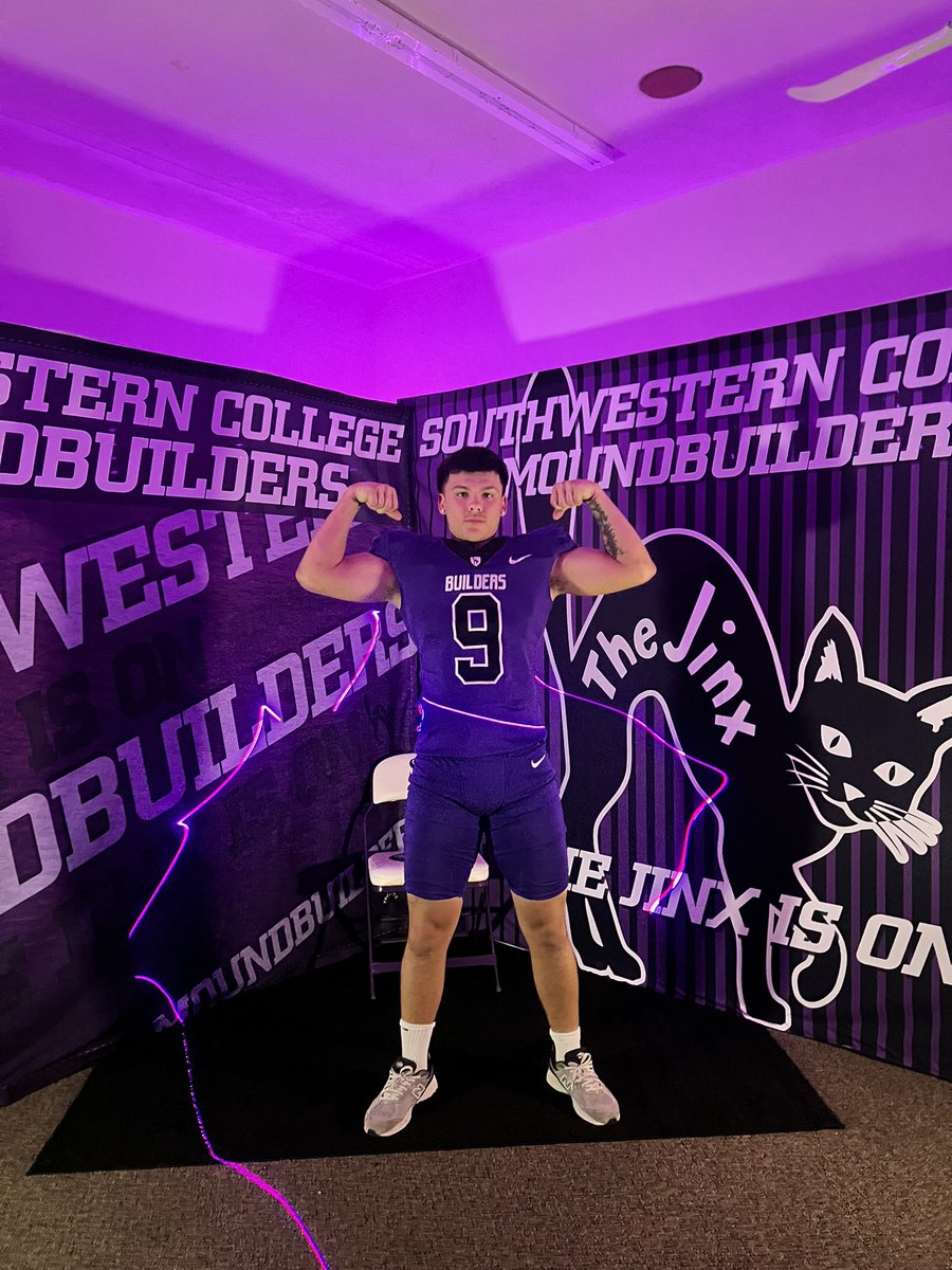 Thankful to receive an offer from South Western! <a href="/CVanosdellSc/">Yancey Vanosdell</a> <a href="/BuilderFootball/">SC Builder Football</a> <a href="/AngryRedFB/">Liberal High School Football</a> <a href="/CoachLute/">Bryan Luetters</a>