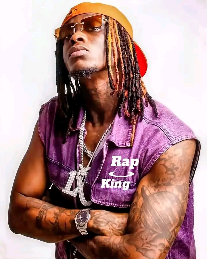rapking634's tweet photo. 🚨 Aucun fans de la musique ivoirienne ne passe cette image sans aimer et dire félicitations à @HimraOfficiel le nouveau BOSS du RAP IVOIRE. 🔥⚔️

@rapking634…✍🏾 https://t.co/4uXOUv4gcV