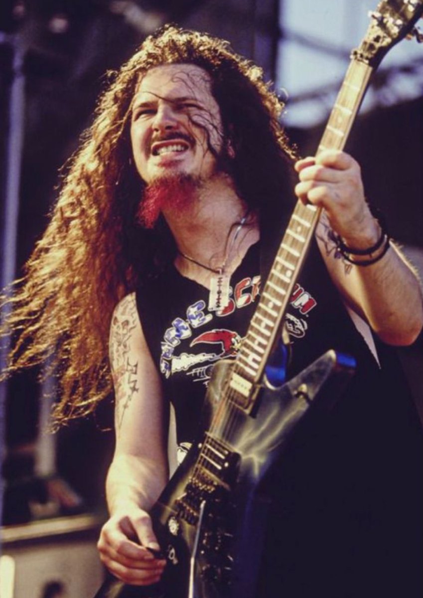DrGuitar's tweet image. This Sunday marks 20 years since Dime walked this earth. 

I remember the moment I heard on the radio that he was killed. I know exactly where I was. I couldn’t believe it. 

#ripdime