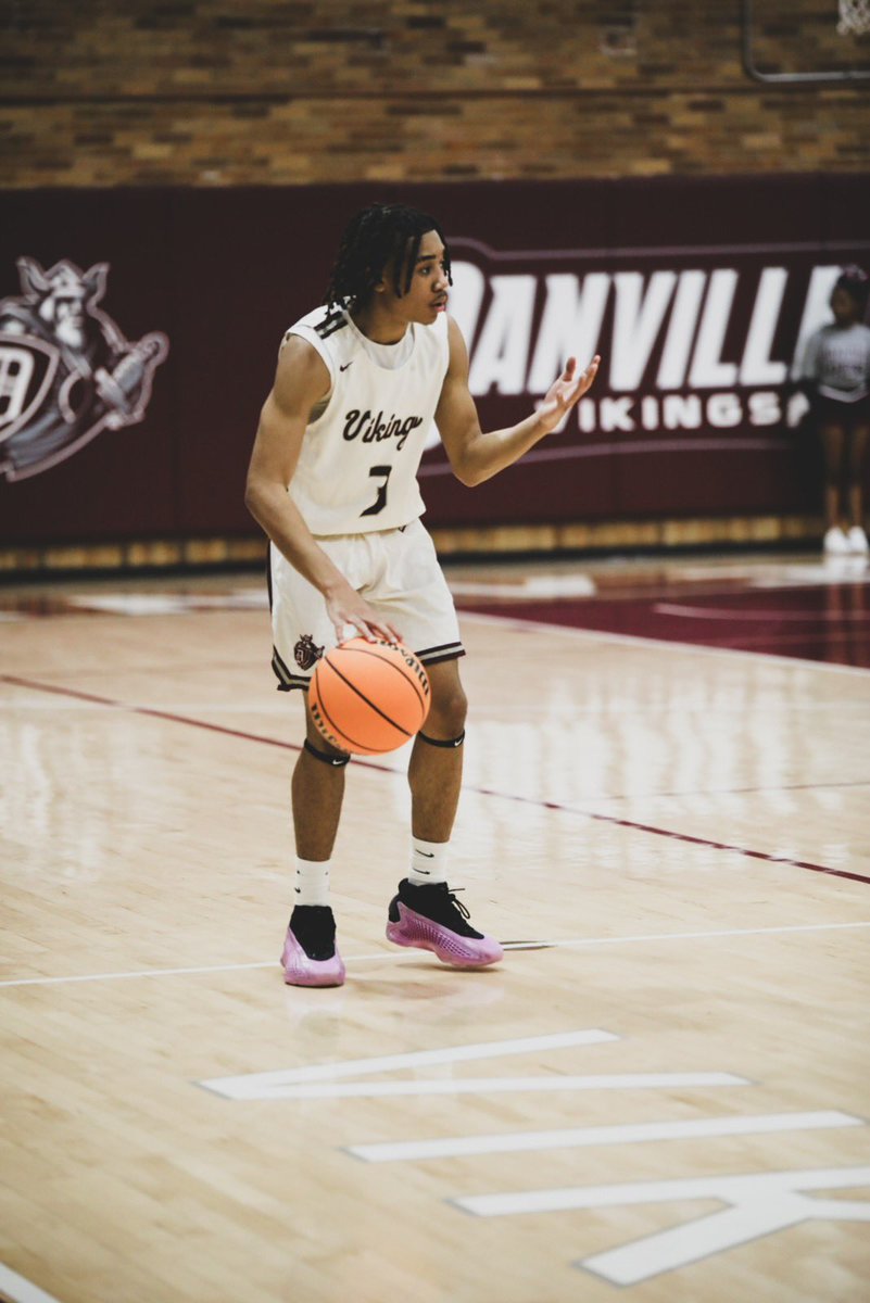 kindyn_mason tweet media