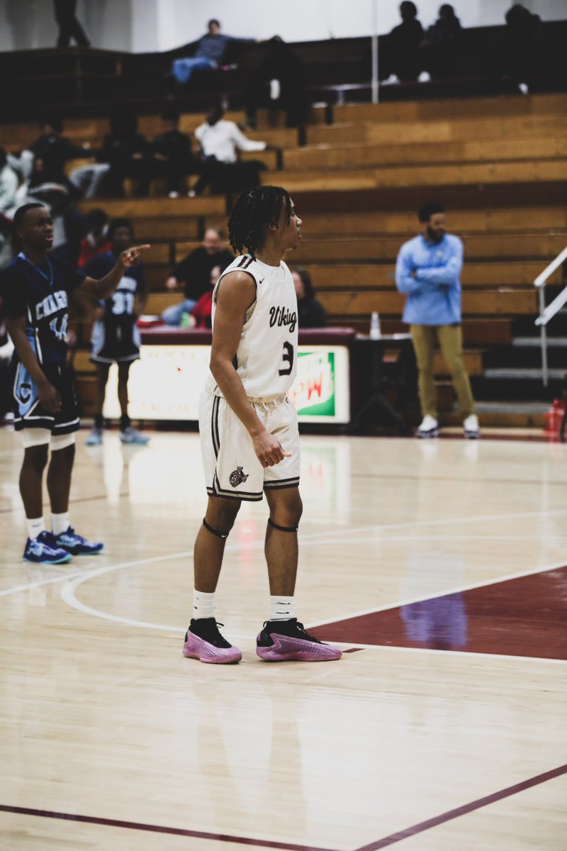 kindyn_mason tweet media