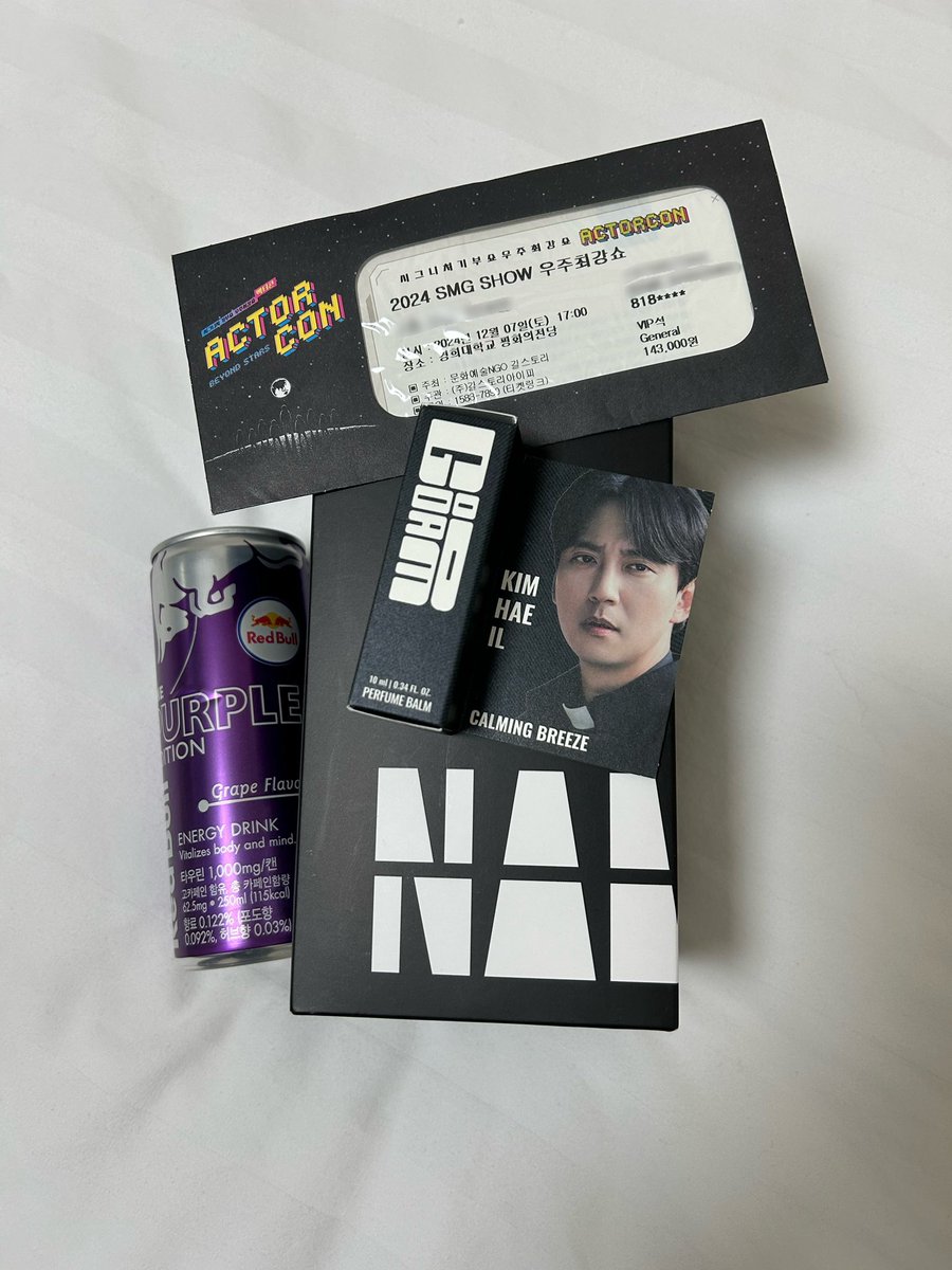 anmi_klj's tweet photo. 無事にゲット😍 レッドブルはチケット🎫引き換えでのプレゼント🎁
#2024SMGSHOW #ACTORCON #キム・ナムギル #김남길 #KimNamGil #金南佶 https://t.co/EKMPuY2Ars